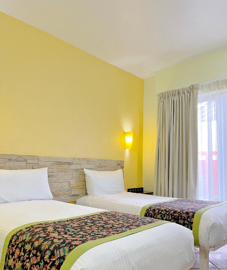 Seven Crown Express & Suites By Kavia Cabo San Lucas Buitenkant foto