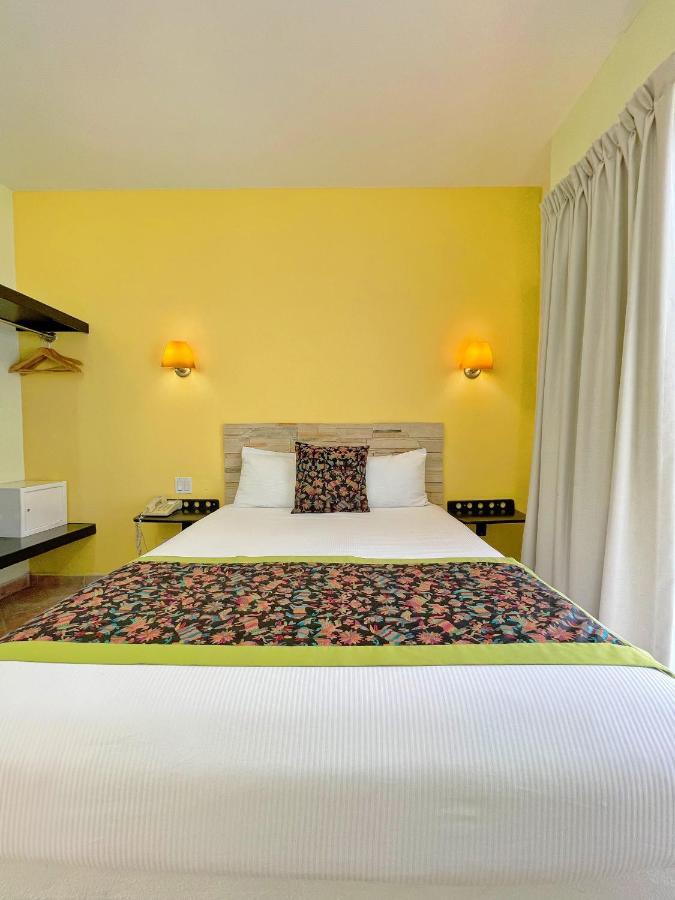 Seven Crown Express & Suites By Kavia Cabo San Lucas Buitenkant foto
