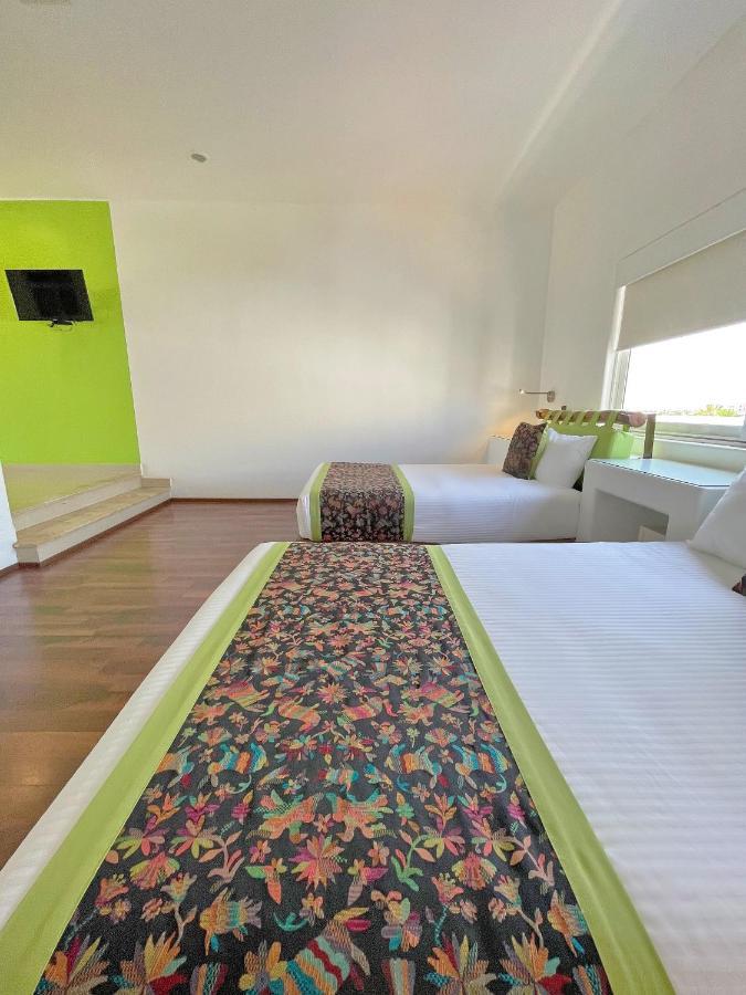 Seven Crown Express & Suites By Kavia Cabo San Lucas Buitenkant foto