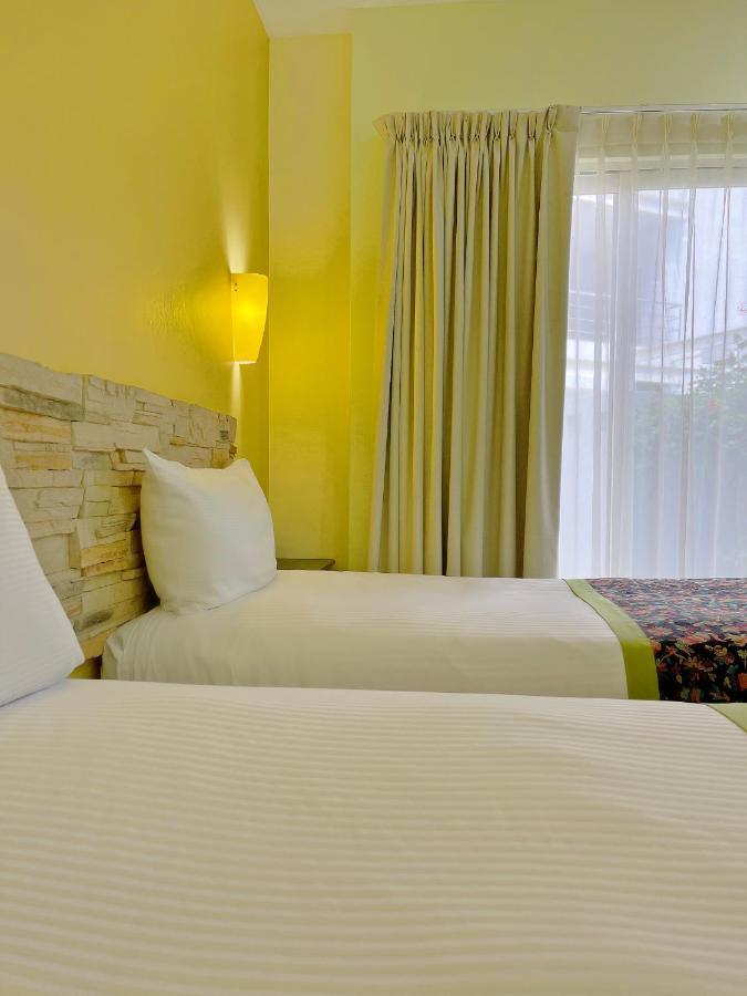 Seven Crown Express & Suites By Kavia Cabo San Lucas Buitenkant foto
