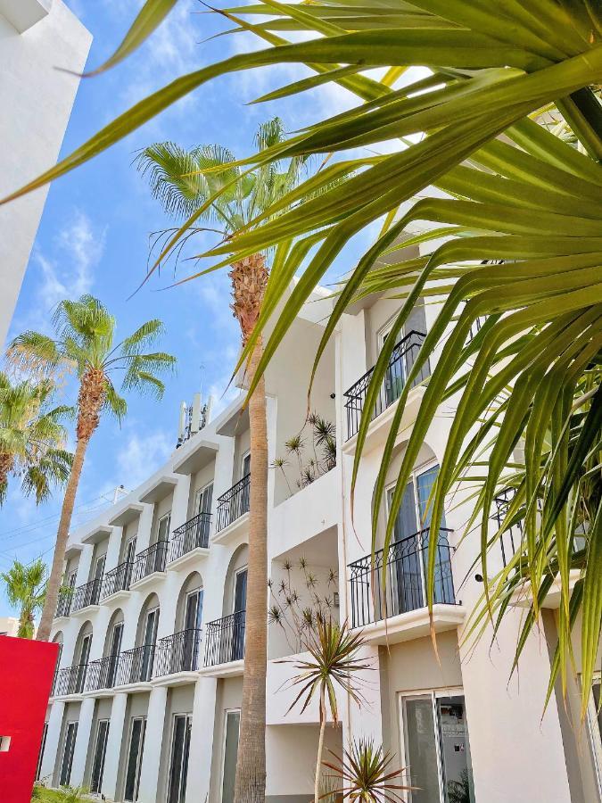 Seven Crown Express & Suites By Kavia Cabo San Lucas Buitenkant foto