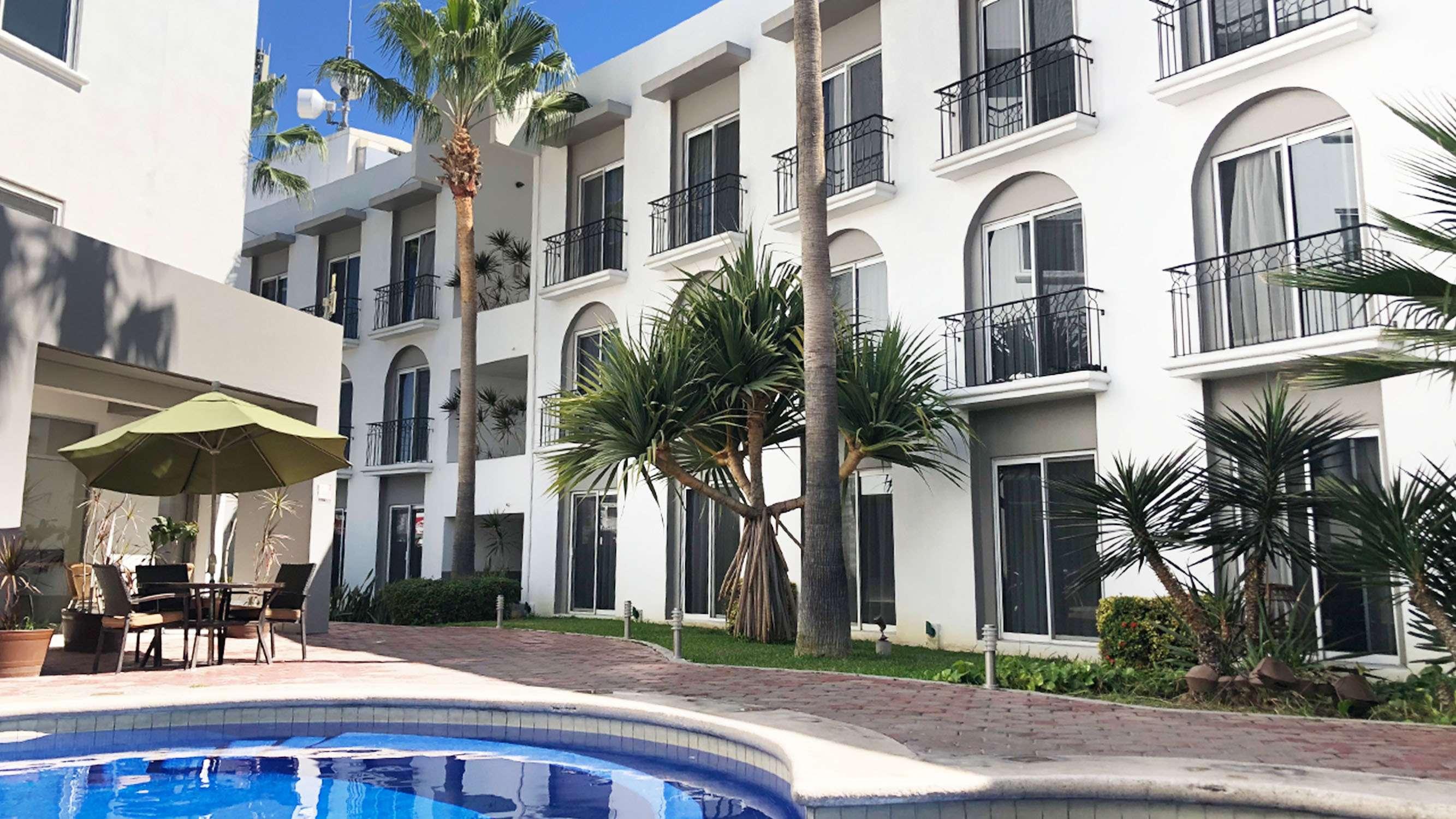 Seven Crown Express & Suites By Kavia Cabo San Lucas Buitenkant foto