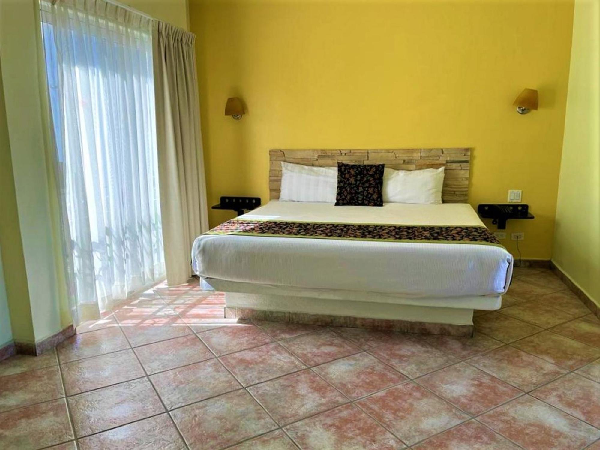 Seven Crown Express & Suites By Kavia Cabo San Lucas Buitenkant foto