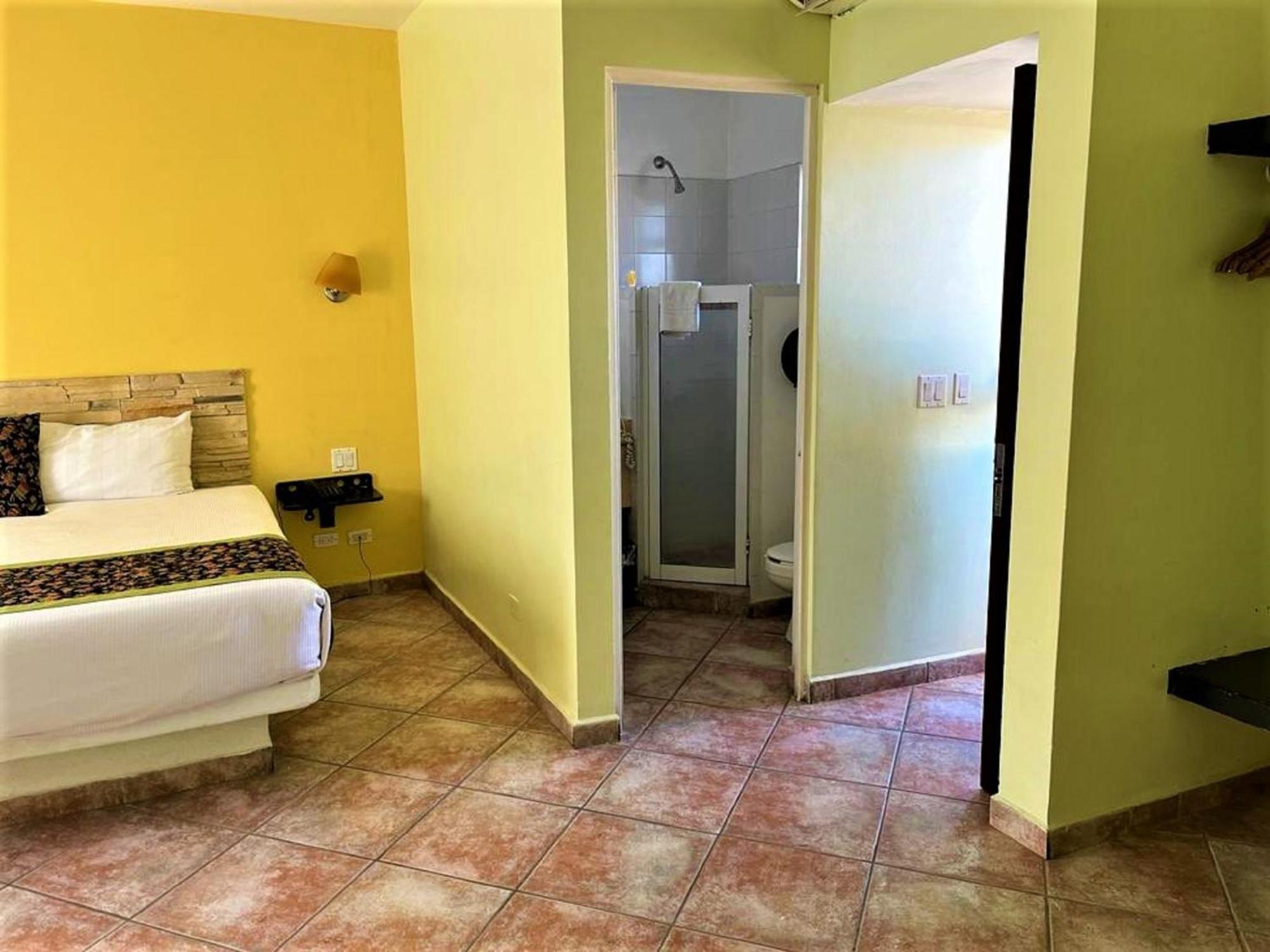 Seven Crown Express & Suites By Kavia Cabo San Lucas Buitenkant foto