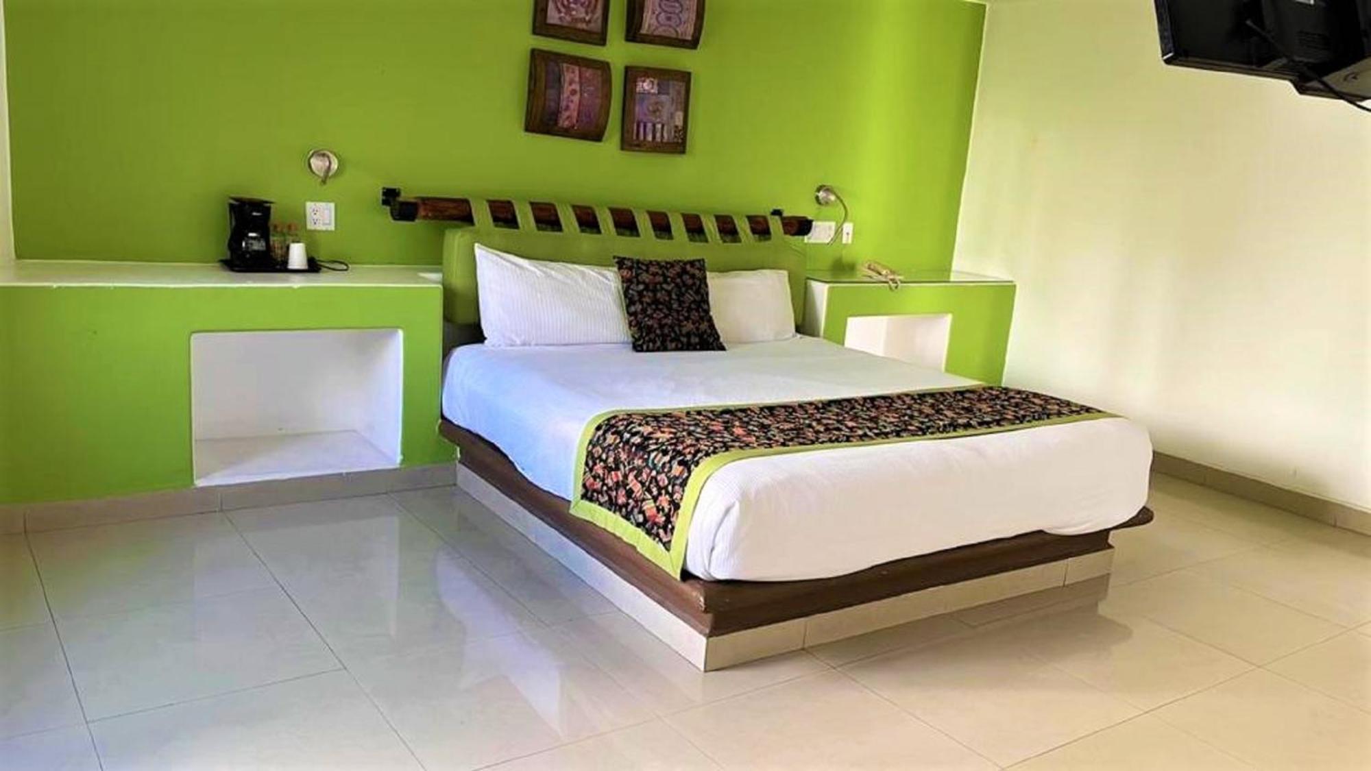 Seven Crown Express & Suites By Kavia Cabo San Lucas Buitenkant foto