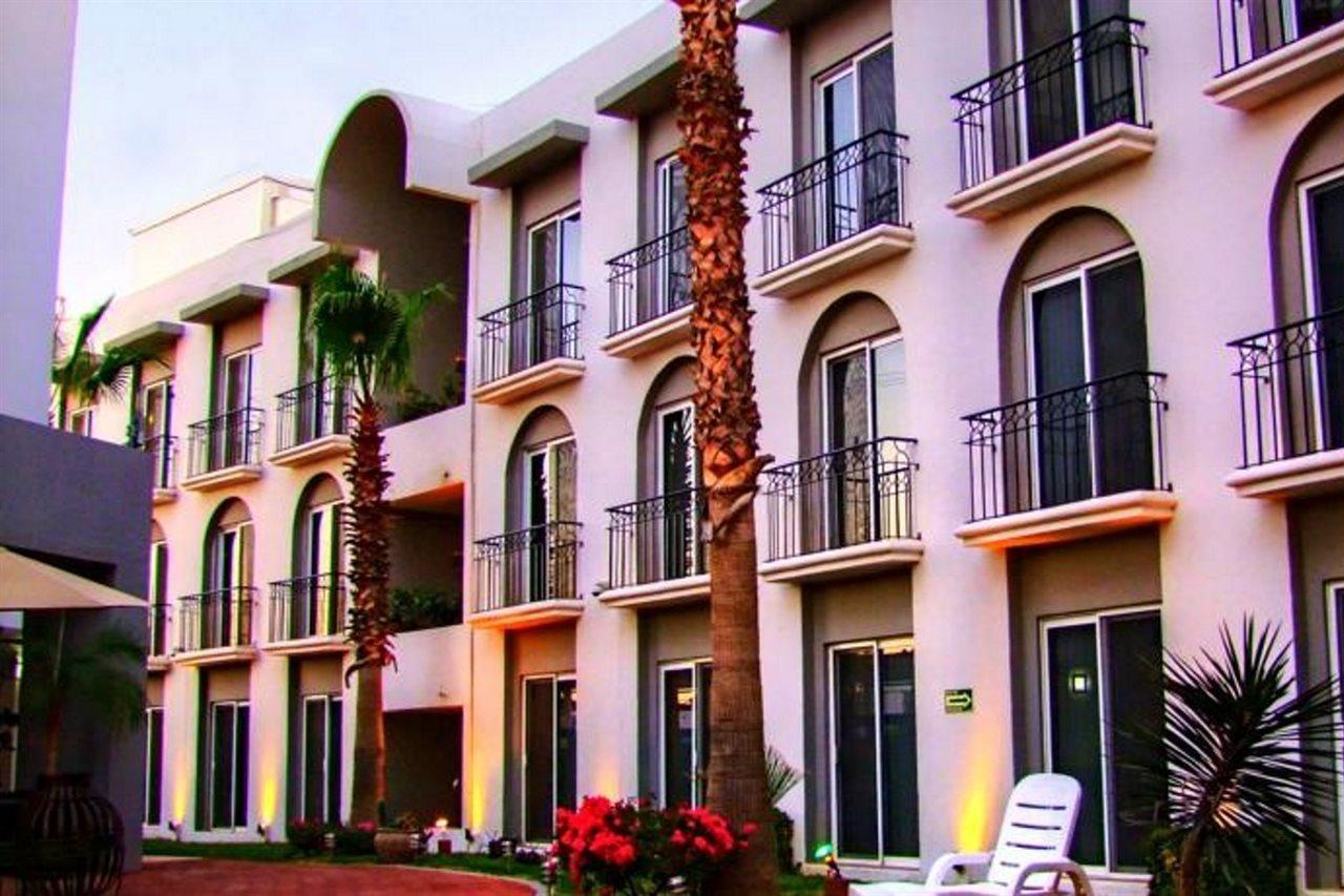 Seven Crown Express & Suites By Kavia Cabo San Lucas Buitenkant foto